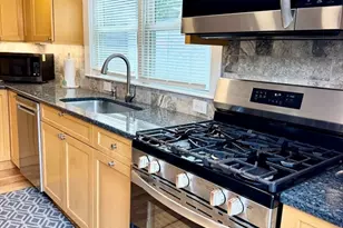 123 Fawcett Ln, Barnstable, MA 02601 - Photo 5