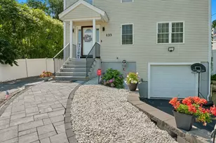 133 Apricot St, Worcester, MA 01603 - Photo 3