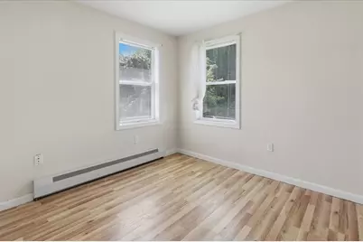 1033 Rodman St, Fall River, MA 02721 - Photo 27