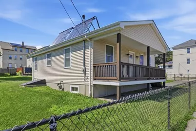 1033 Rodman St, Fall River, MA 02721 - Photo 7