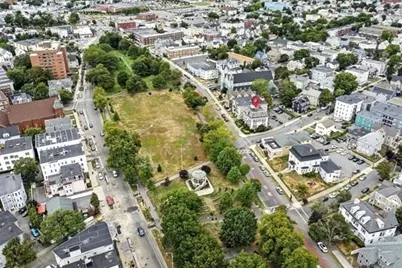 121 N Common, Lynn, MA 01902 - Photo 23