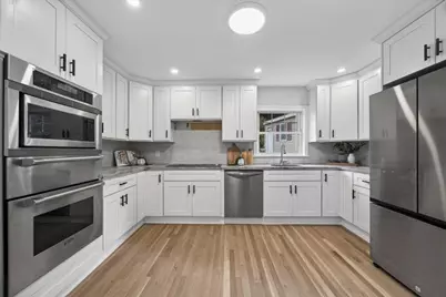 6 Hillside Ave, Woburn, MA 01801 - Photo 1