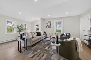 6 Hillside Ave, Woburn, MA 01801 - Photo 9