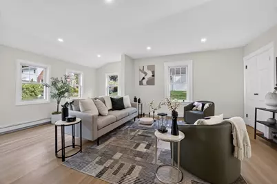 6 Hillside Ave, Woburn, MA 01801 - Photo 9
