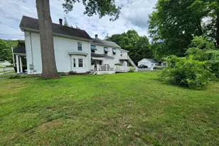 1009 Maple St, Palmer, MA 01069 - Photo 3