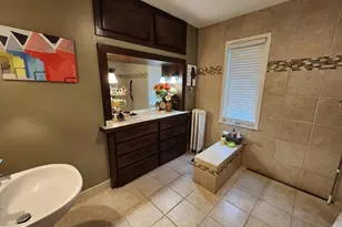 1009 Maple St, Palmer, MA 01069 - Photo 15
