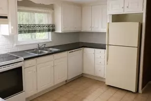 311 Main St, Leicester, MA 01611 - Photo 3