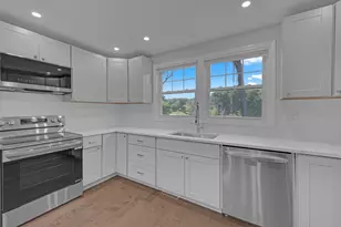 14 Hillside Rd, Northborough, MA 01532 - Photo 9