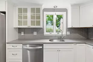 6 Hamilton Dr, Holland, MA 01521 - Photo 9
