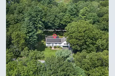 373 Raleigh Tavern Ln, North Andover, MA 01845 - Photo 3