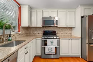 79 Gaslight Ln, Easton, MA 02356 - Photo 3