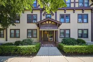 1722 Commonwealth Ave, Boston, MA 02135 - Photo 15