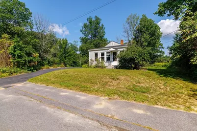 21 Munroe St, Winchendon, MA 01475 - Photo 3