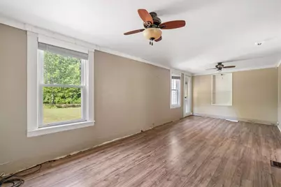 21 Munroe St, Winchendon, MA 01475 - Photo 11