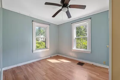 21 Munroe St, Winchendon, MA 01475 - Photo 15