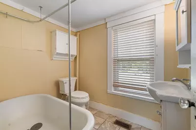 21 Munroe St, Winchendon, MA 01475 - Photo 19