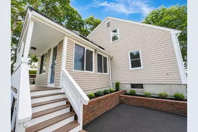 664 Norman St, Fall River, MA 02721 - Photo 17
