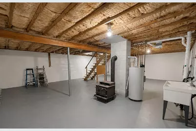 664 Norman St, Fall River, MA 02721 - Photo 21