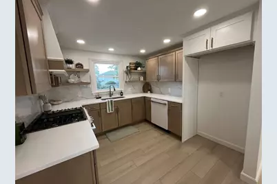 664 Norman St, Fall River, MA 02721 - Photo 27