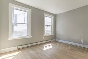 54 Laurel St, Worcester, MA 01605 - Photo 5