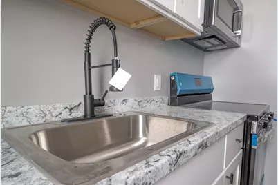 54 Laurel Street #1, Worcester, MA 01605 - Photo 3