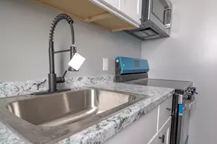 54 Laurel St, Worcester, MA 01605 - Photo 3