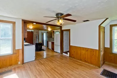 23 Maple St, Chester, MA 01011 - Photo 9