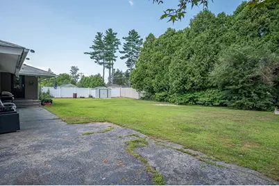 12 Elaine St, Webster, MA 01570 - Photo 5