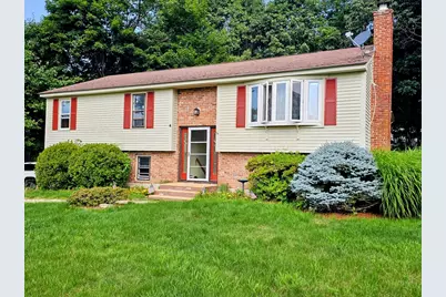 4 Sycamore Dr, Rutland, MA 01543 - Photo 1