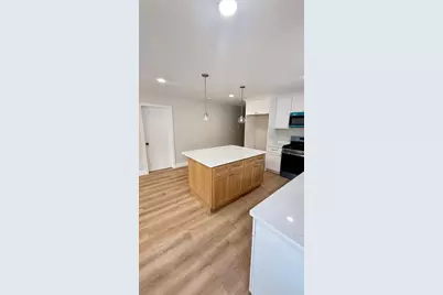 29 Lynn St #2, Lawrence, MA 01843 - Photo 7