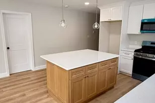 29 Lynn St, Lawrence, MA 01843 - Photo 7