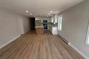 29 Lynn St, Lawrence, MA 01843 - Photo 5