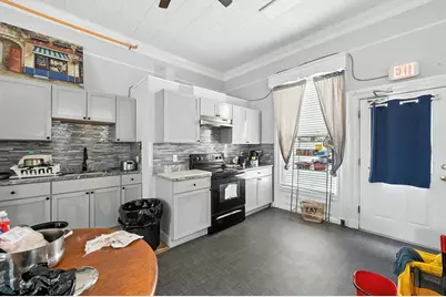 121 N Common, Lynn, MA 01902 - Photo 29