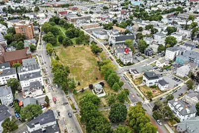 121 N Common, Lynn, MA 01902 - Photo 15