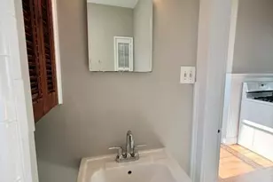 34 Pond St, Beverly, MA 01915 - Photo 3