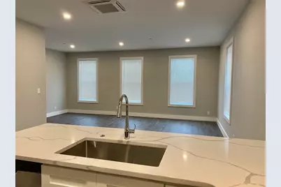 24 Norwood St #2, Boston, MA 02122 - Photo 5
