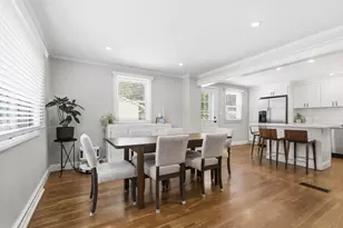 8 Glenwood St, Burlington, MA 01803 - Photo 3