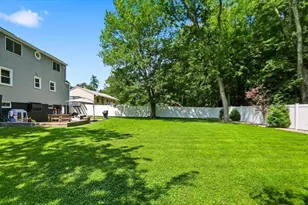 8 Glenwood St, Burlington, MA 01803 - Photo 33
