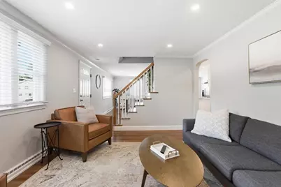 8 Glenwood St, Burlington, MA 01803 - Photo 11