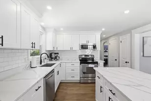 8 Glenwood St, Burlington, MA 01803 - Photo 9