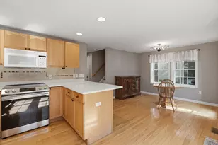 37 W Meadow Estates Dr, Townsend, MA 01474 - Photo 9