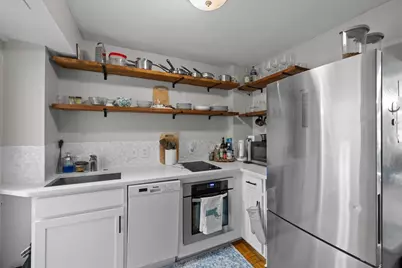 36 Elm St #B, Worcester, MA 01609 - Photo 7