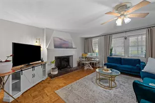 36 Elm St, Worcester, MA 01609 - Photo 5
