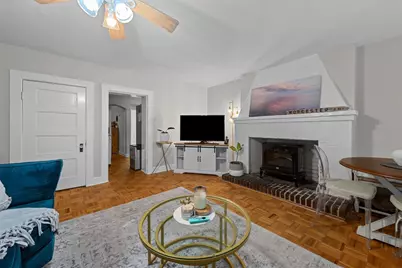 36 Elm St #B, Worcester, MA 01609 - Photo 1