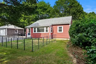 2 Hilltop Ln, Rockport, MA 01966 - Photo 3