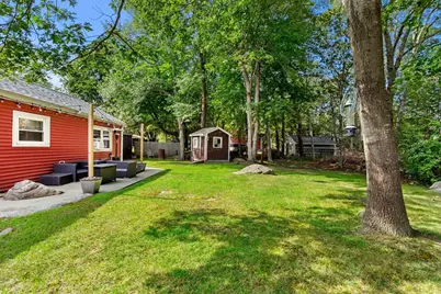 2 Hill Top Ln, Rockport, MA 01966 - Photo 9