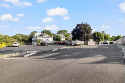 681 Providence St, West Warwick, RI 02893 - Photo 5