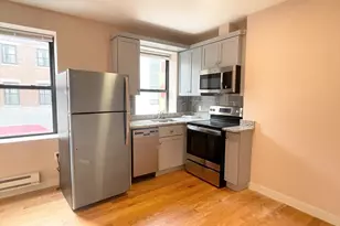 23 Hudson St, Boston, MA 02111 - Photo 1