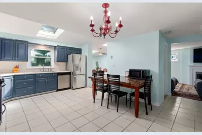 423 Tiffany St, Springfield, MA 01108 - Photo 7
