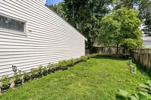 423 Tiffany St, Springfield, MA 01108 - Photo 35